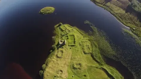 Long-Lost Regal Stronghold Revealed on Scottish Isle